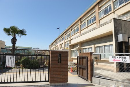 ���ӊ��@�y���w�Z�z����a�s����񏬊w�Z�F535m