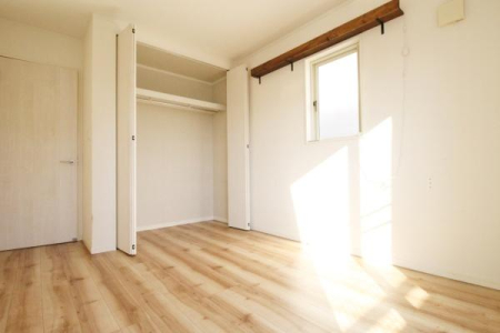 m@2Kk5.25̗m
2K񕔉ɓdTbV̗pI
h̑ɁAՔMEUVJbgʁAfM\Ȃǂ̃bg܂